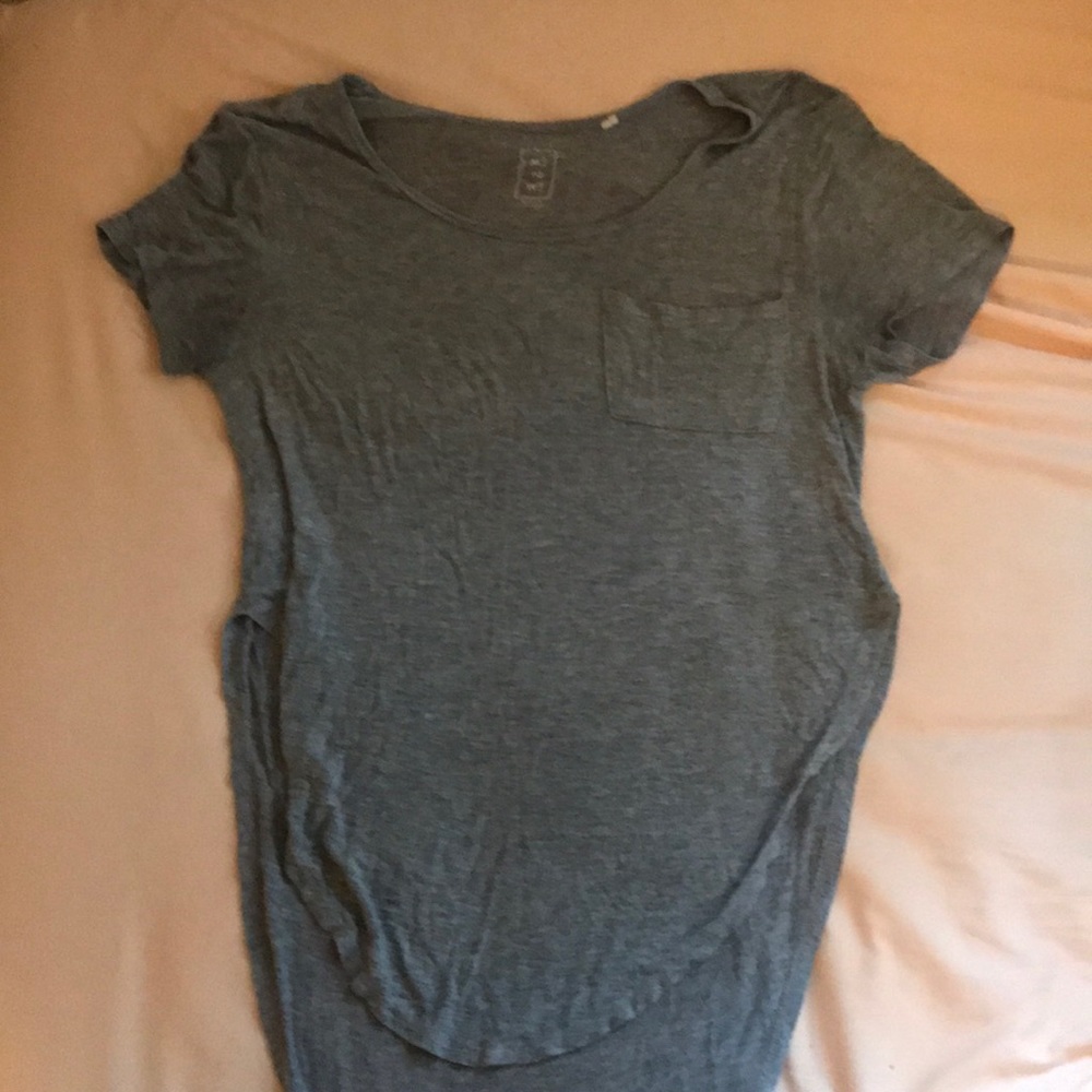 High low gray T-shirt